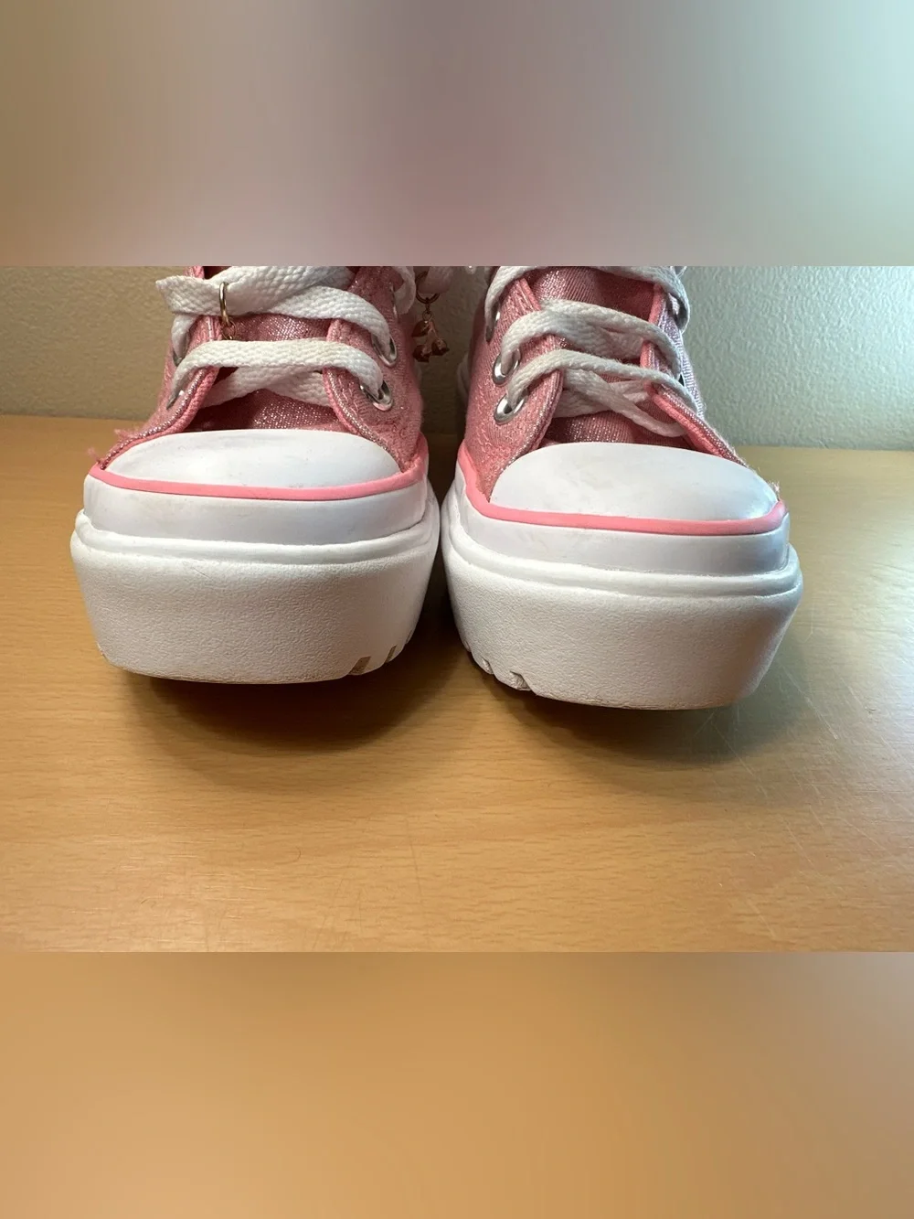 Converse Chuck Taylor Lugged Lift Pink Canvas High Sneaker Kids Size 4 A05230C